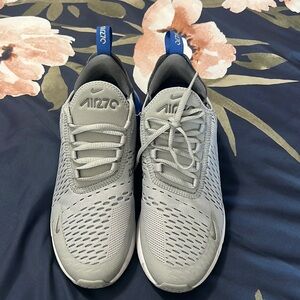 Gray / silver and blue Nike Air Max 270 Youth 7